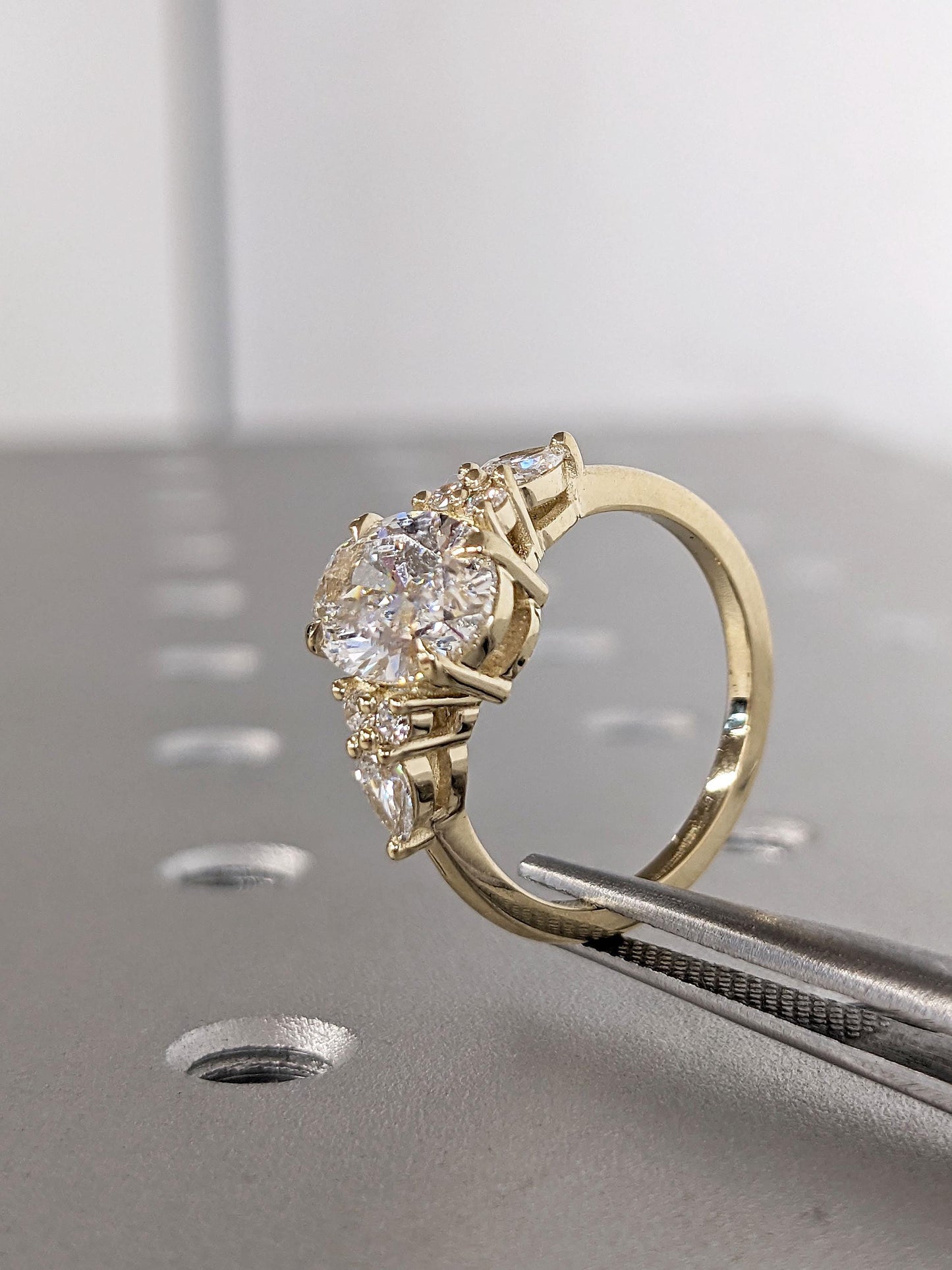 1.2 CT Round Solitaire Moissanite Engagement Ring