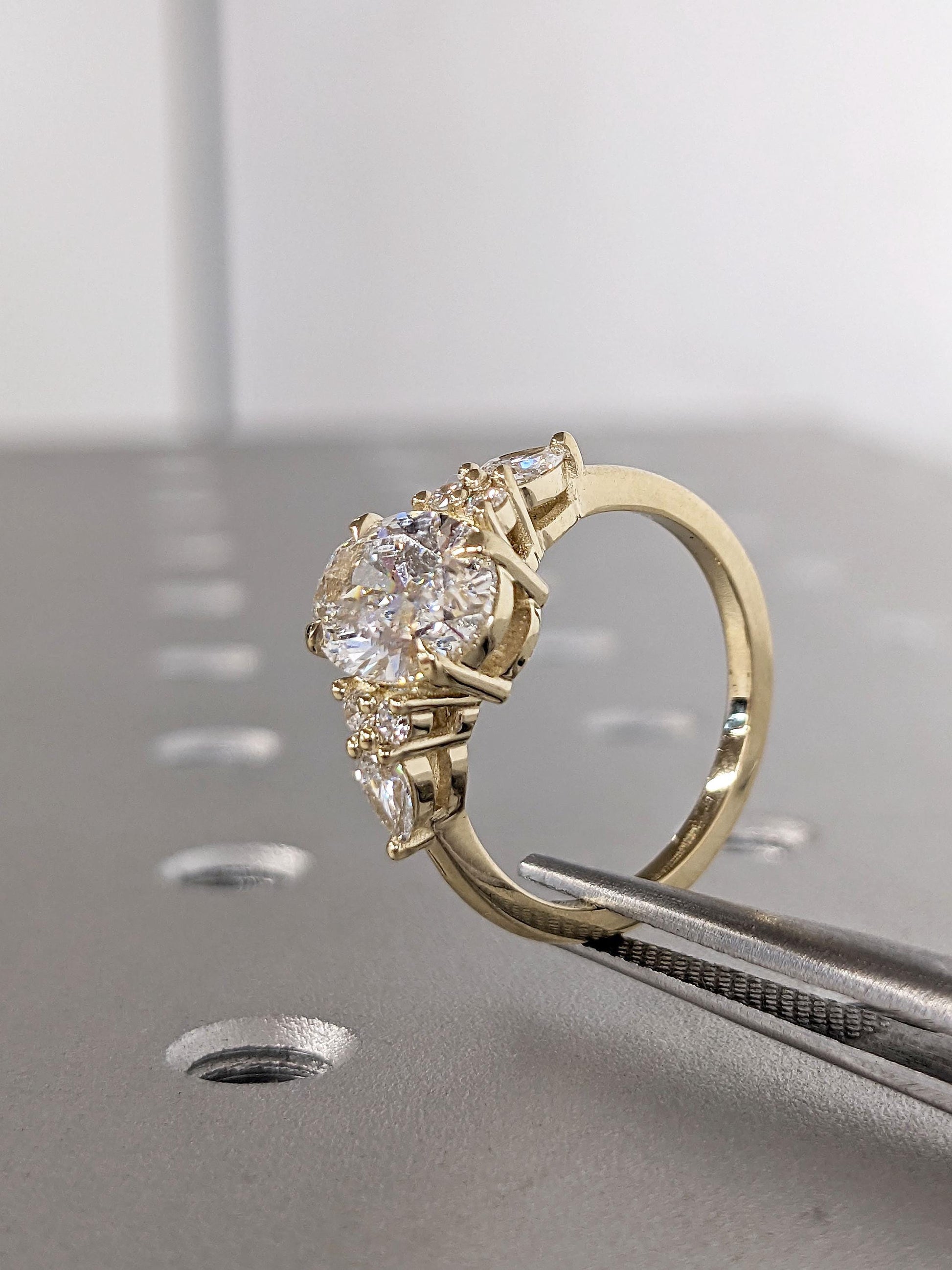 1.2 CT Round Solitaire Moissanite Engagement Ring