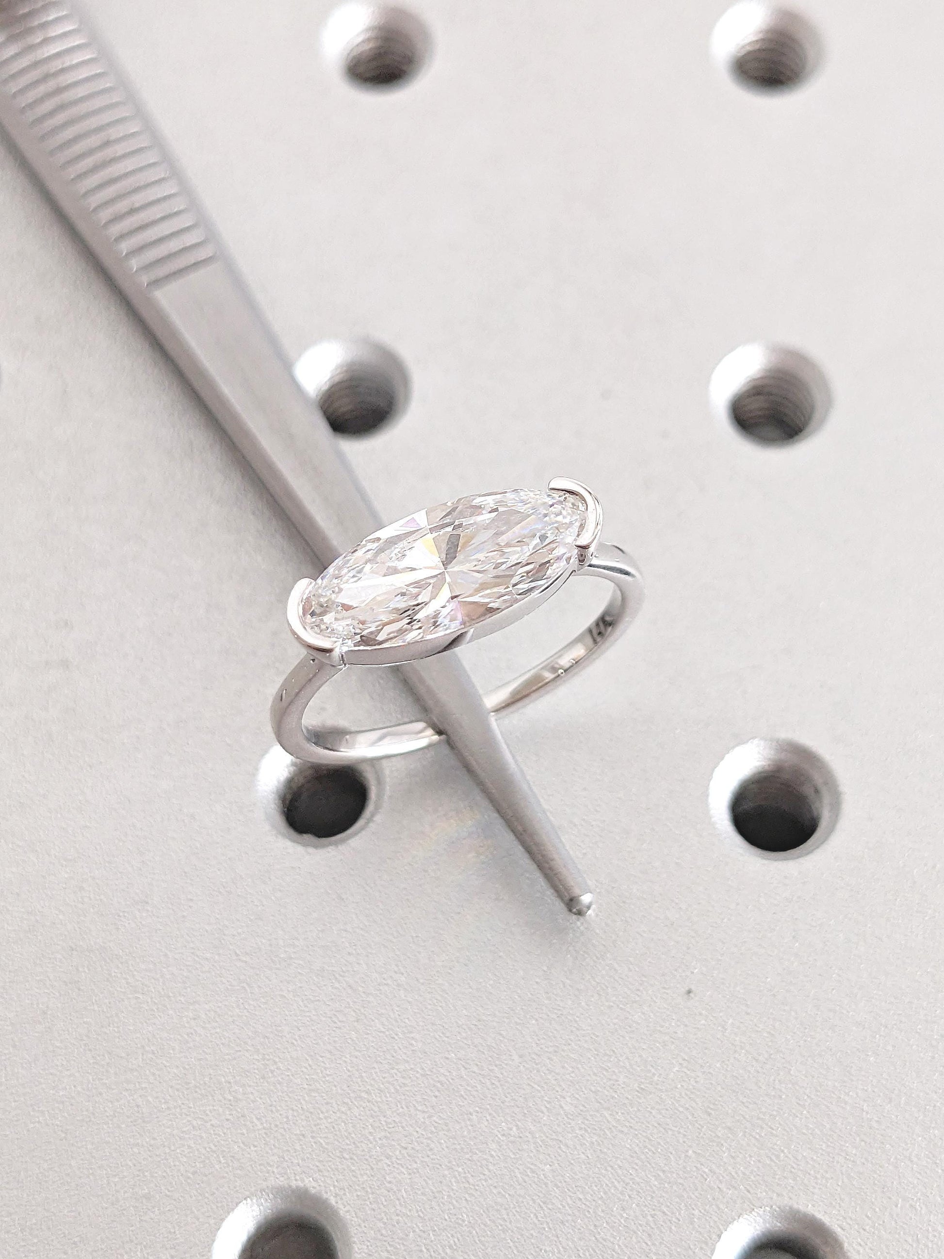 1.2 CT Round Solitaire Moissanite Engagement Ring