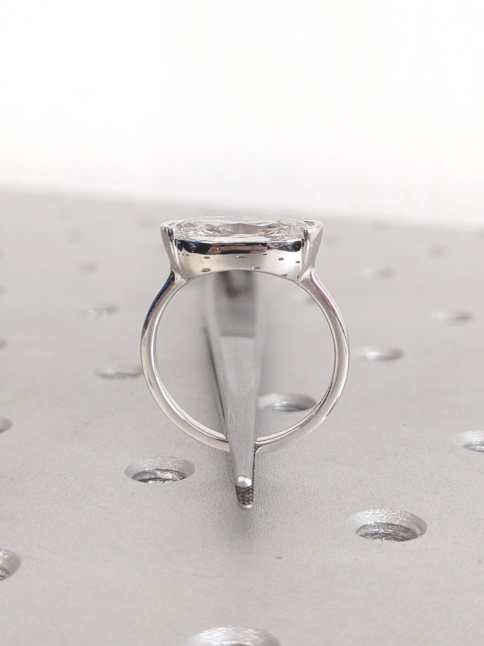 1.2 CT Round Solitaire Moissanite Engagement Ring