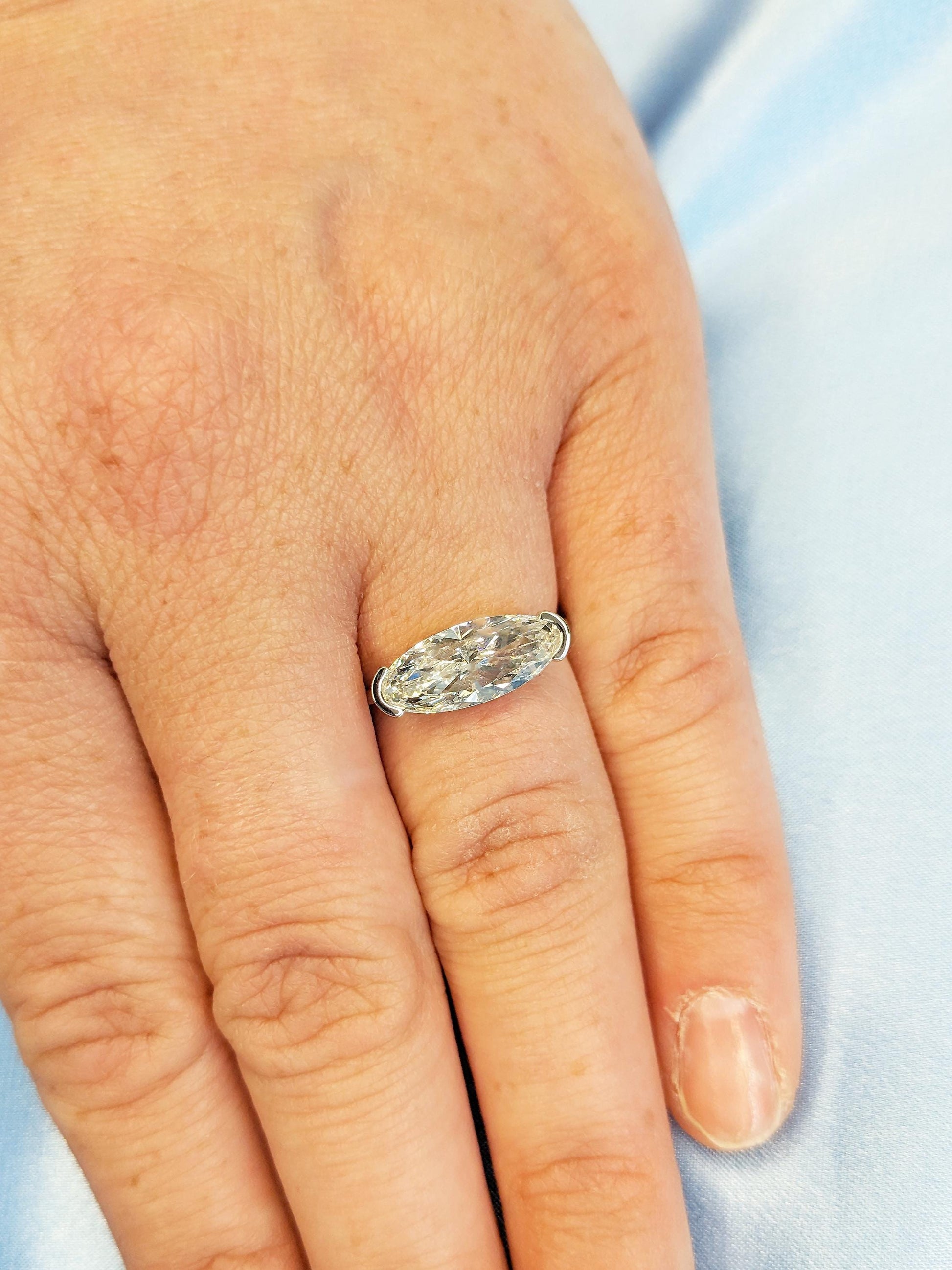 1.2 CT Round Solitaire Moissanite Engagement Ring