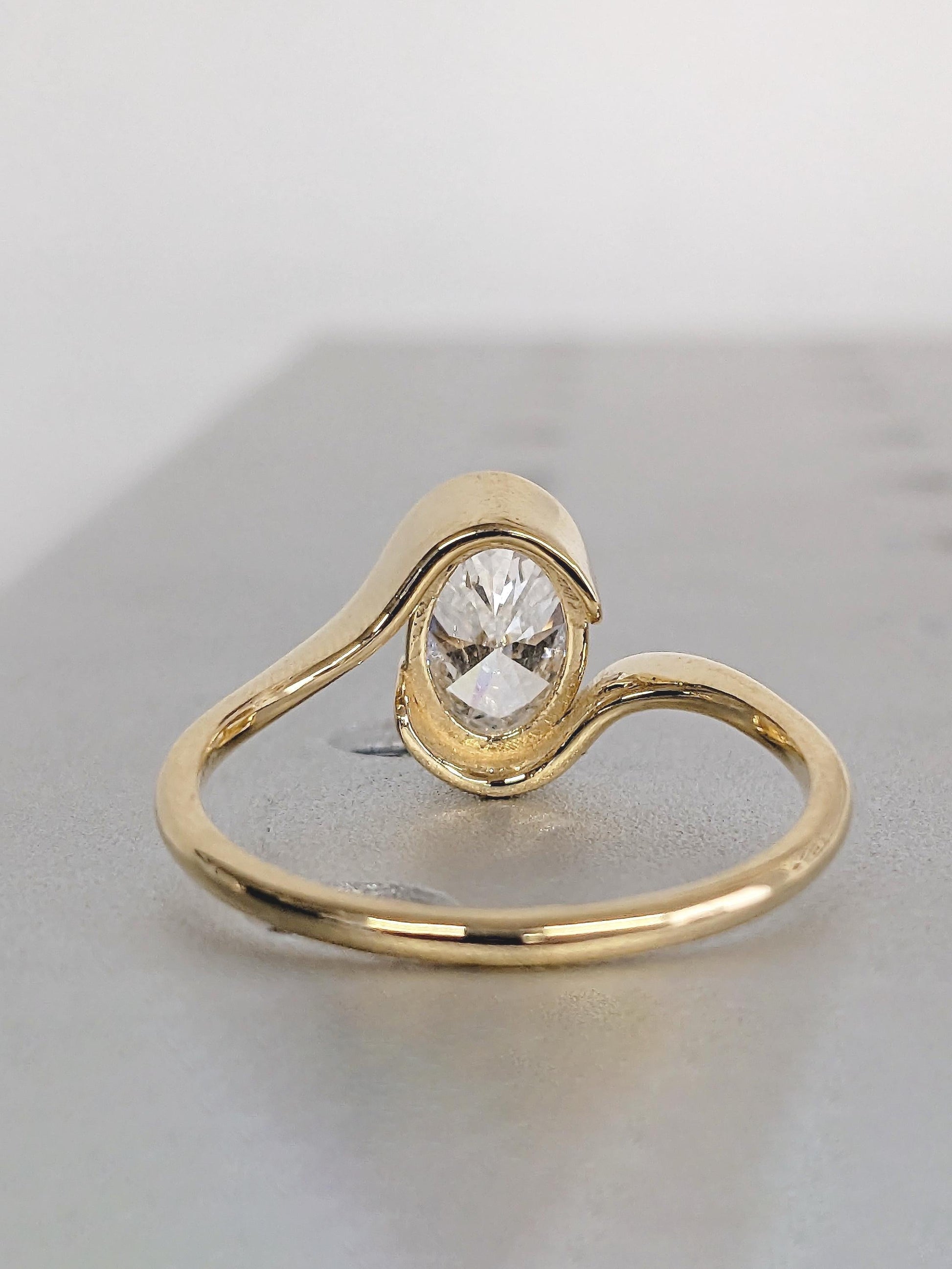 1.2 CT Round Solitaire Moissanite Engagement Ring