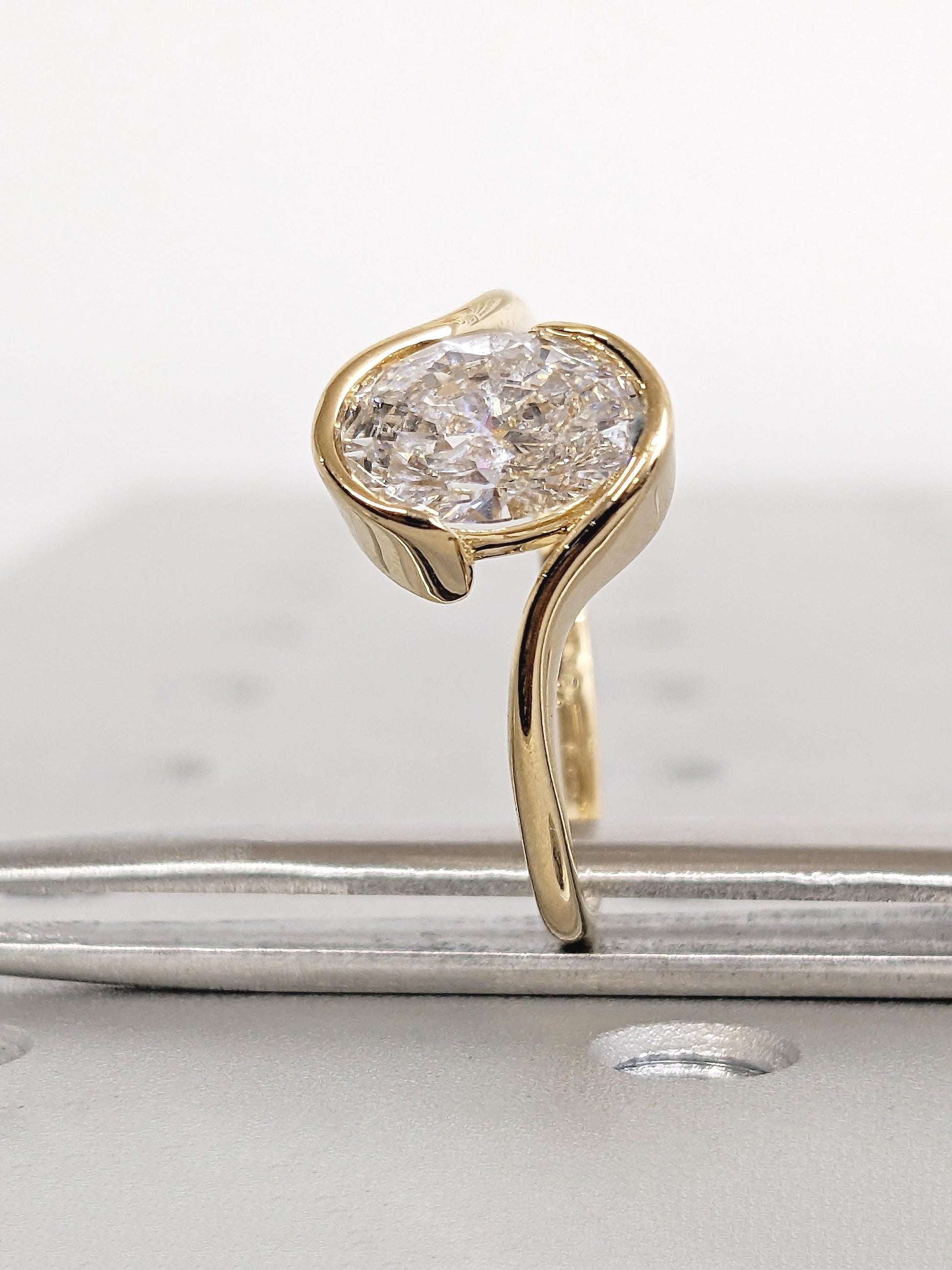 1.2 CT Round Solitaire Moissanite Engagement Ring