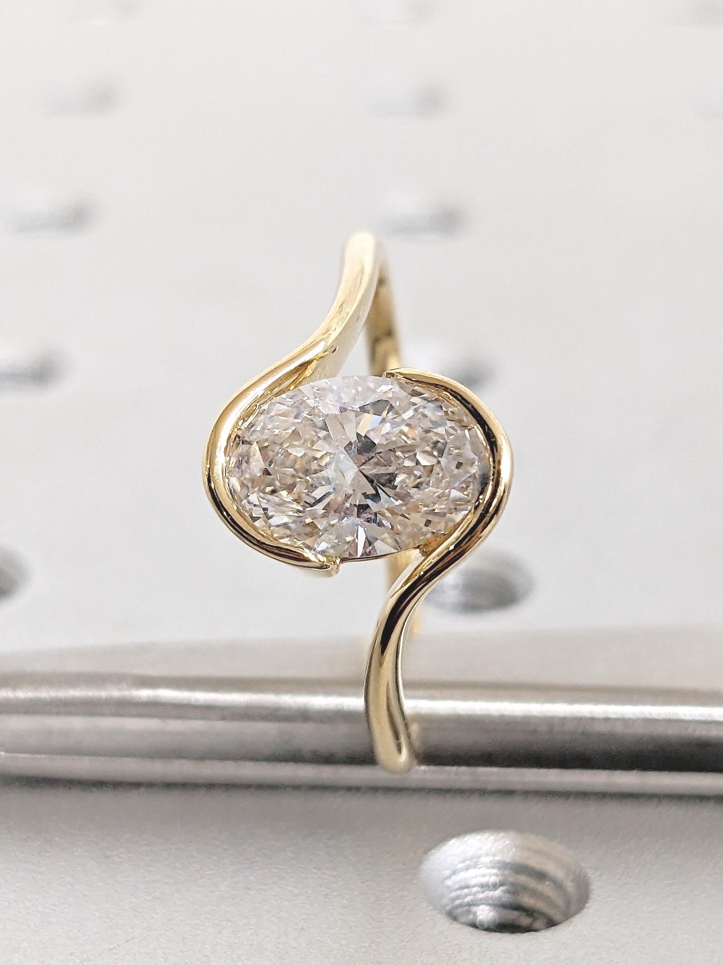 1.2 CT Round Solitaire Moissanite Engagement Ring