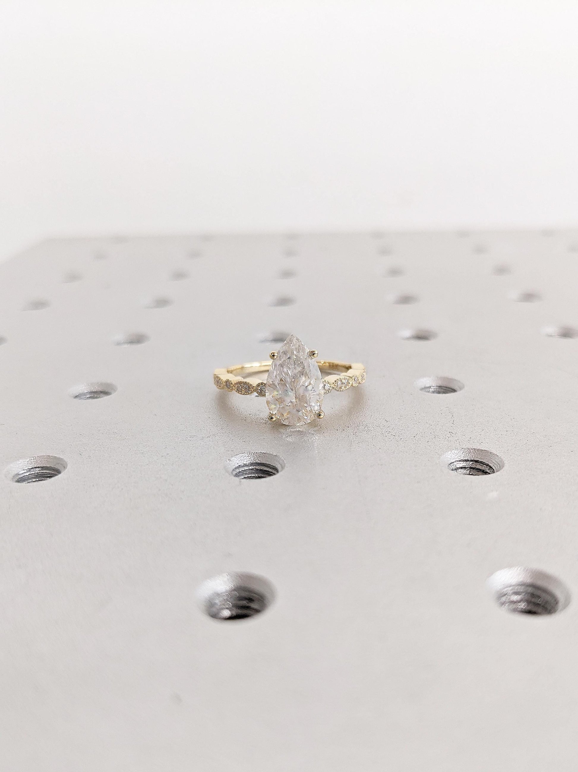 1.2 CT Round Solitaire Moissanite Engagement Ring