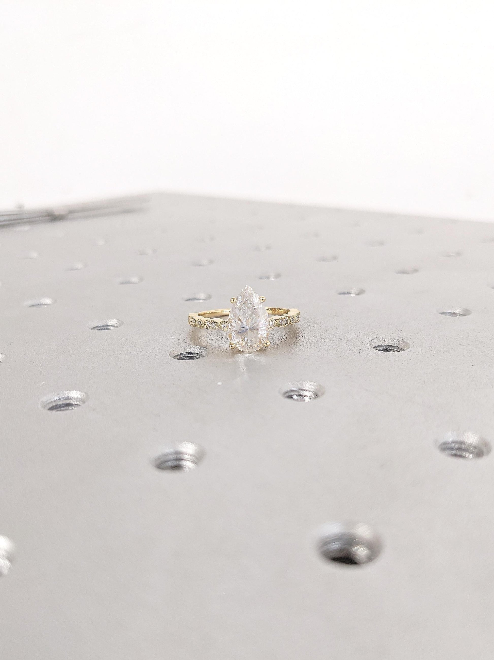 1.2 CT Round Solitaire Moissanite Engagement Ring