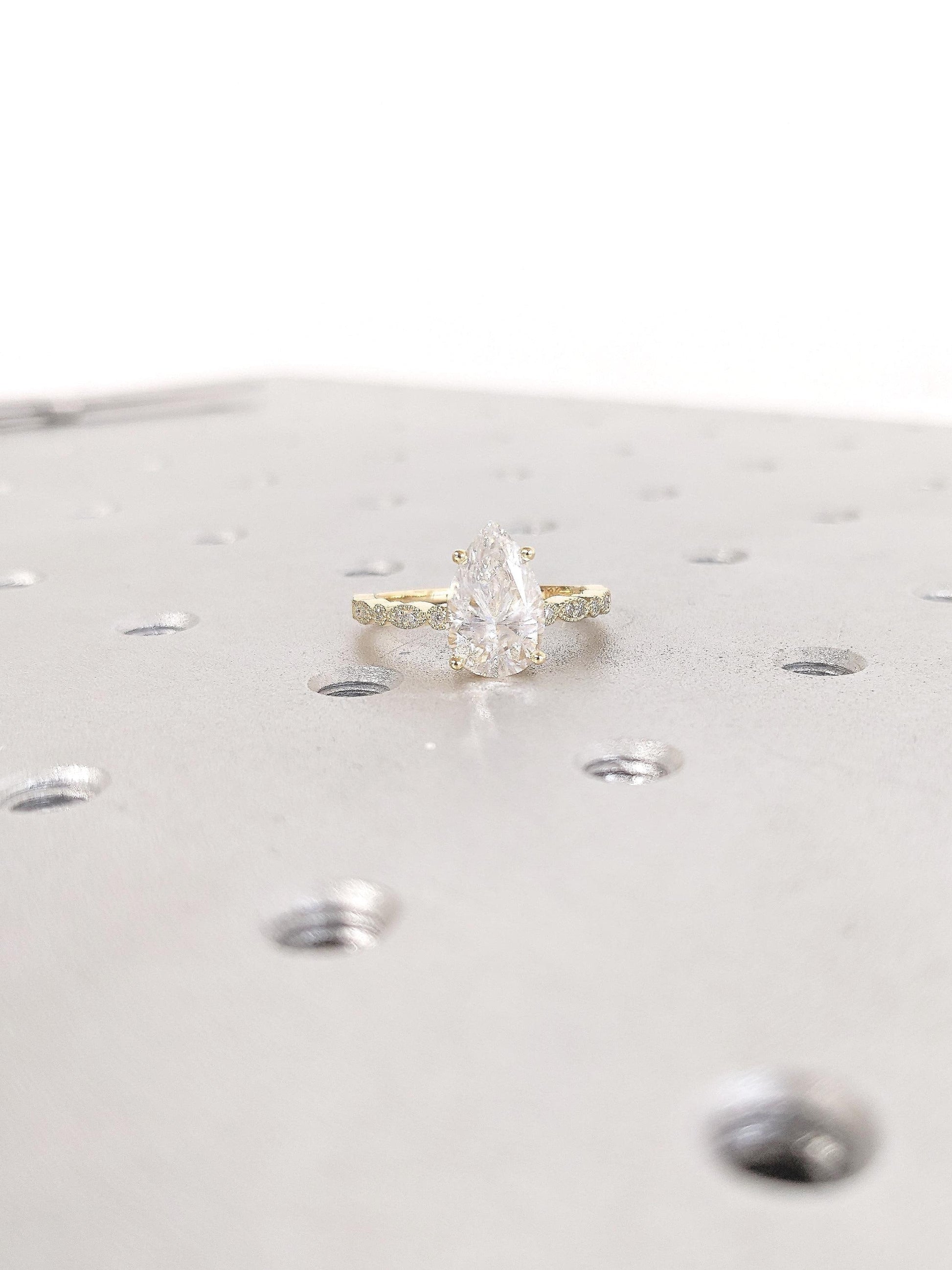 1.2 CT Round Solitaire Moissanite Engagement Ring