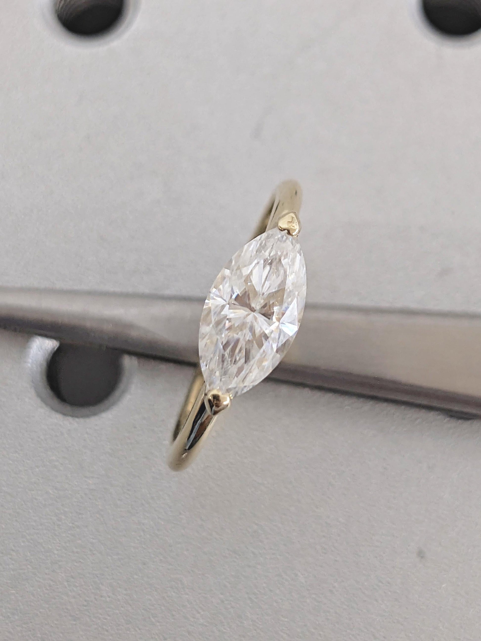 1.2 CT Round Solitaire Moissanite Engagement Ring
