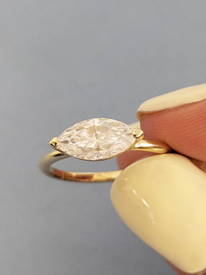 1.2 CT Round Solitaire Moissanite Engagement Ring