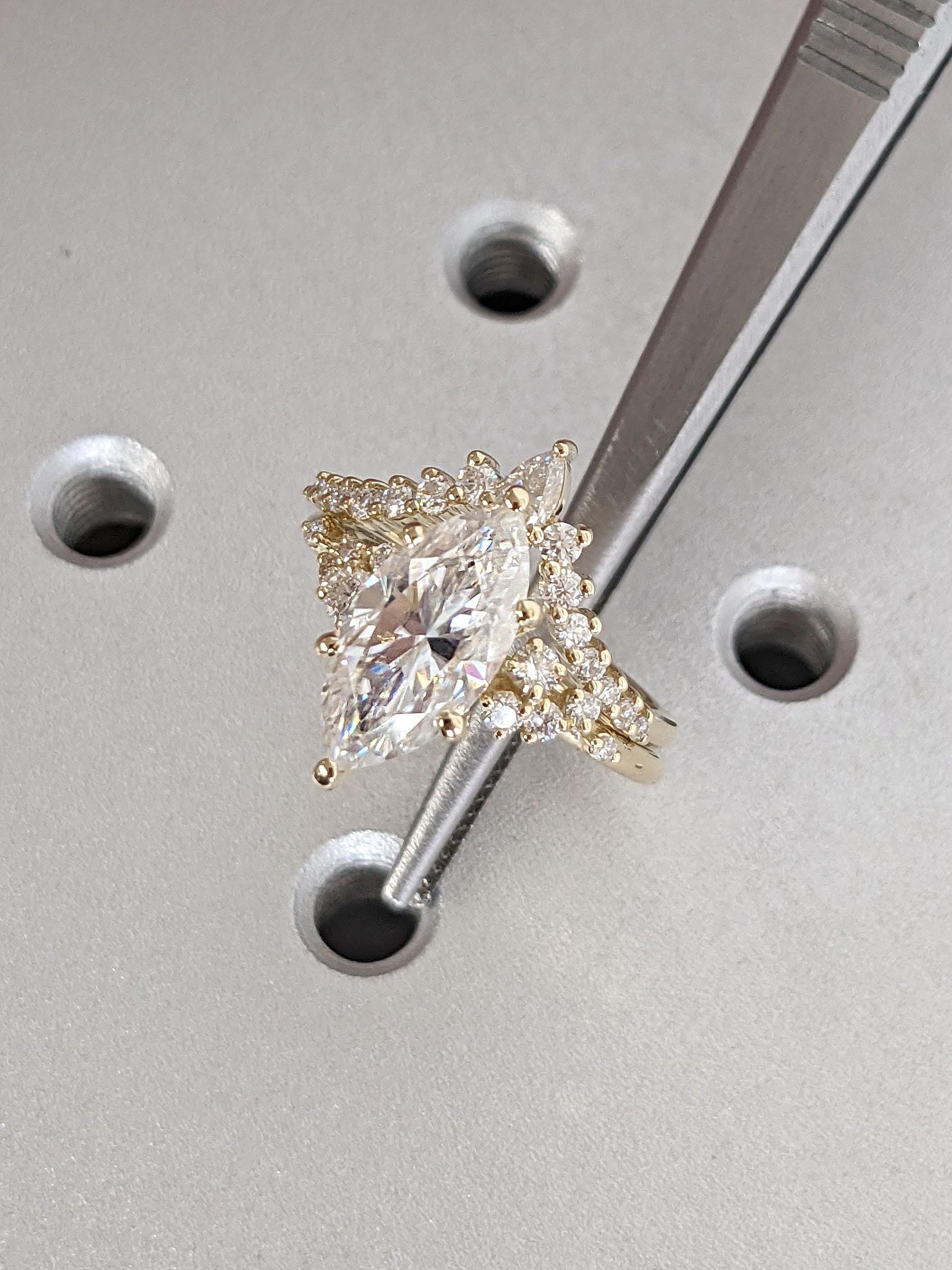 1.2 CT Round Solitaire Moissanite Engagement Ring