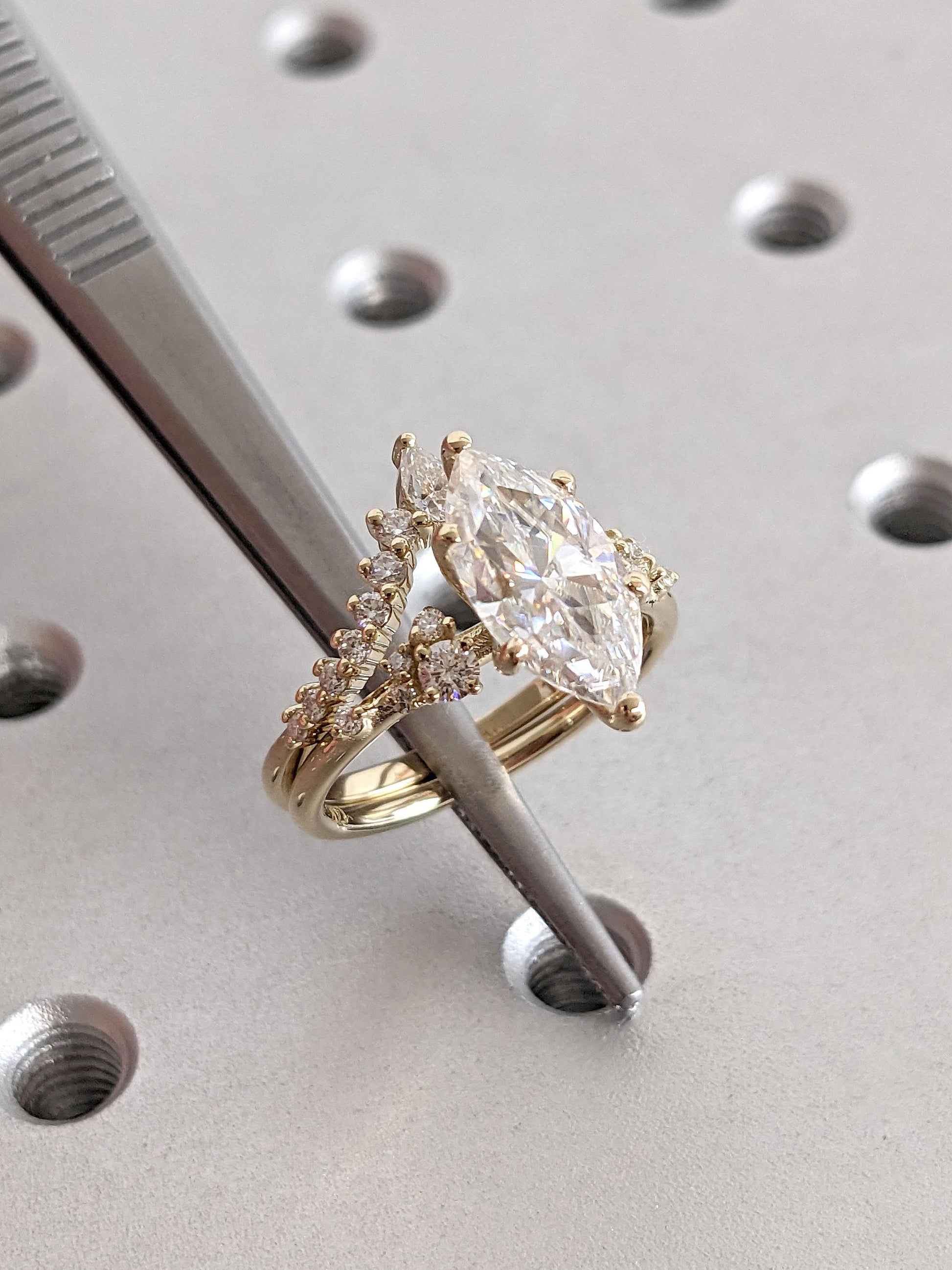 1.2 CT Round Solitaire Moissanite Engagement Ring
