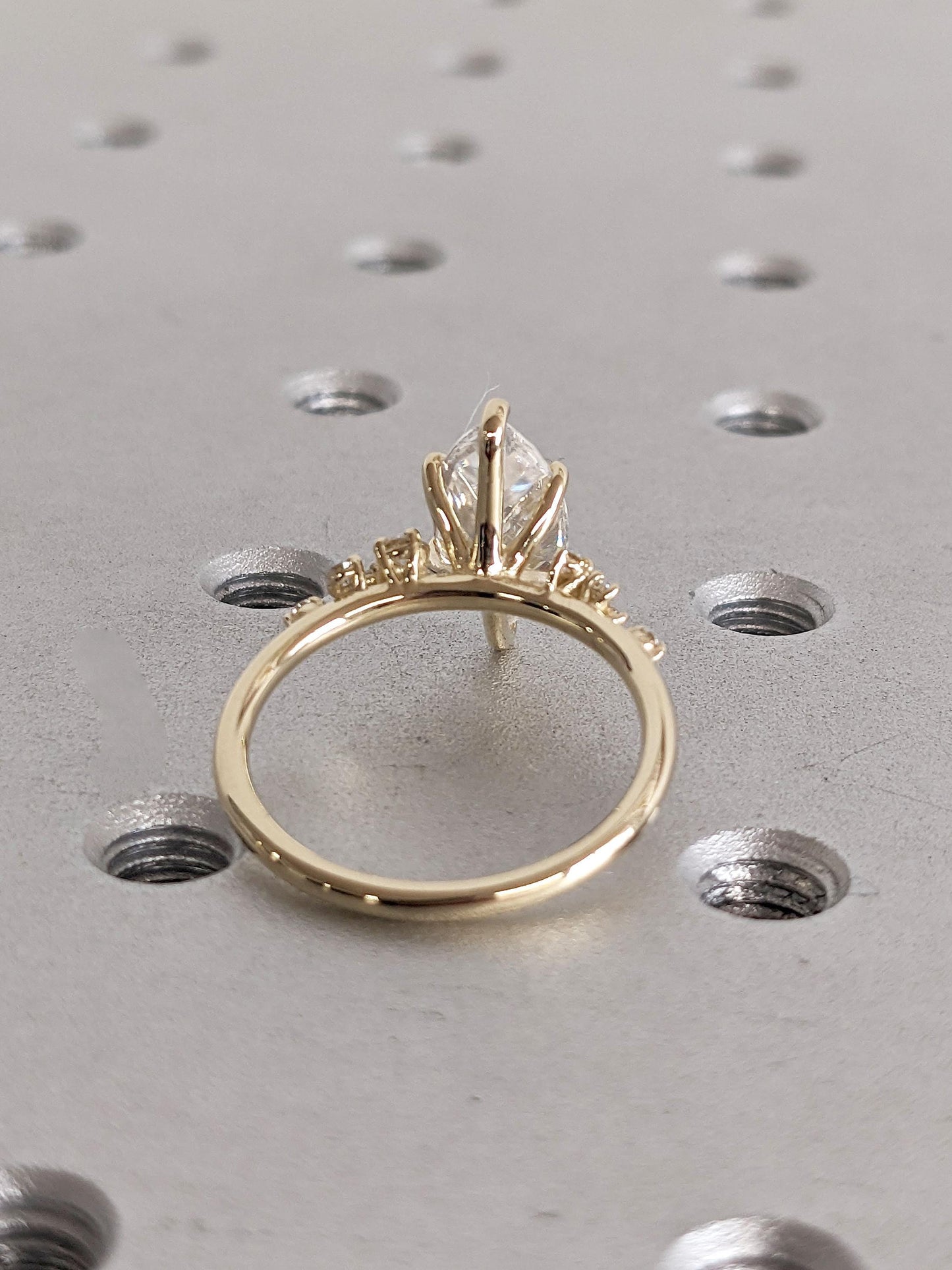 1.2 CT Round Solitaire Moissanite Engagement Ring