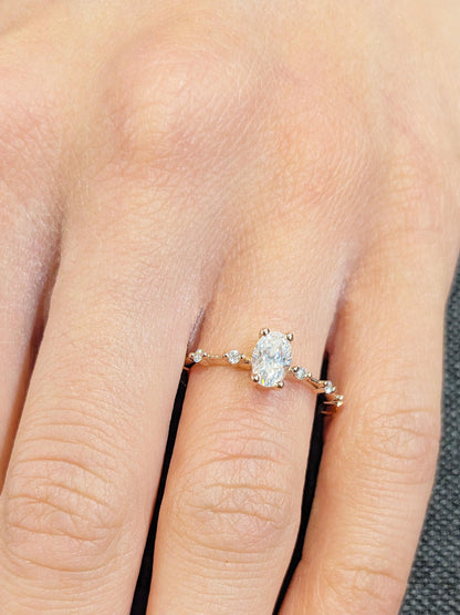 1.2 CT Round Solitaire Moissanite Engagement Ring