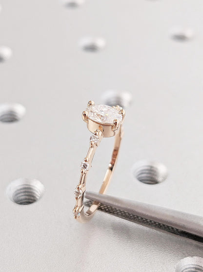 1.2 CT Round Solitaire Moissanite Engagement Ring