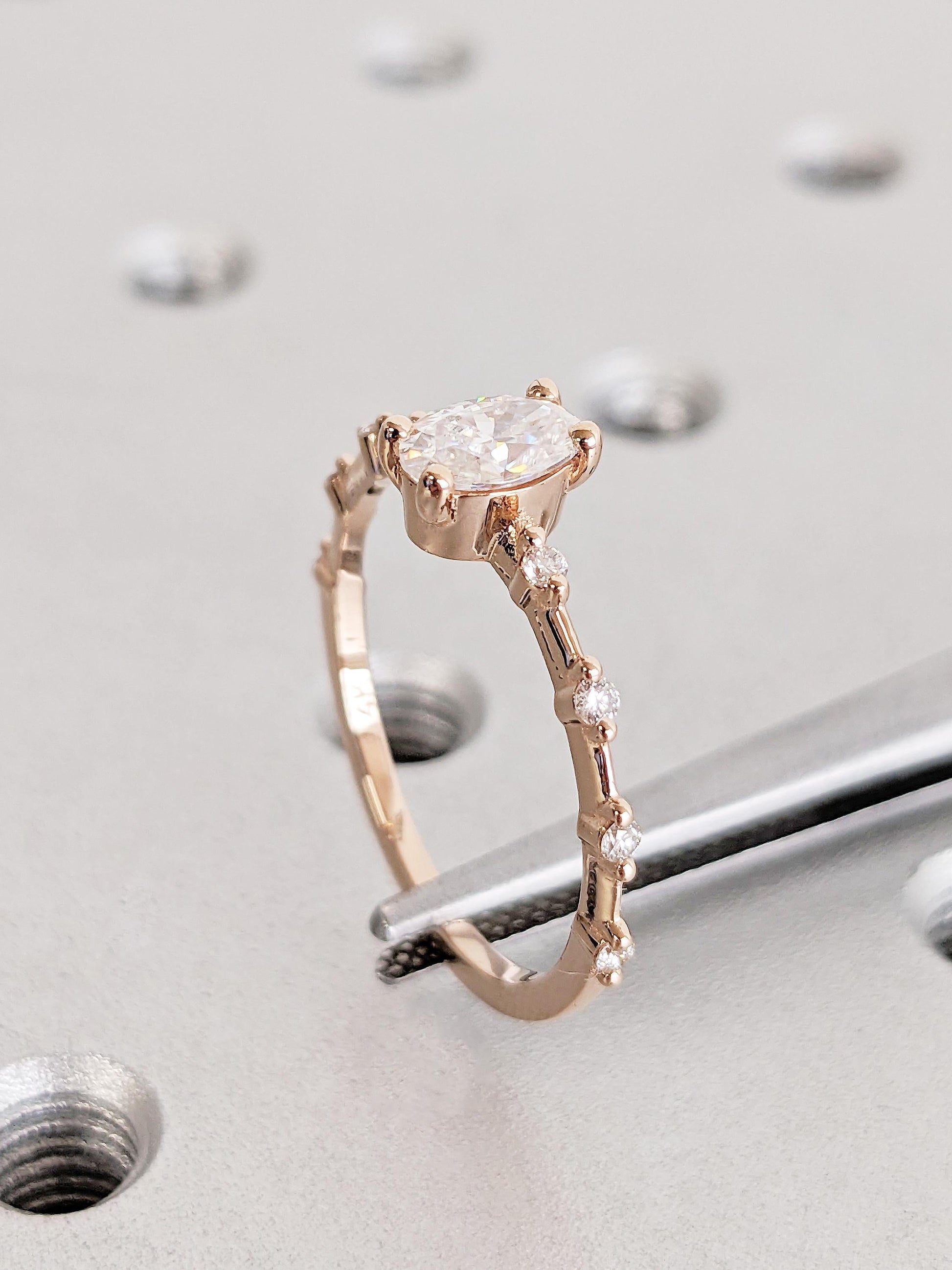 1.2 CT Round Solitaire Moissanite Engagement Ring