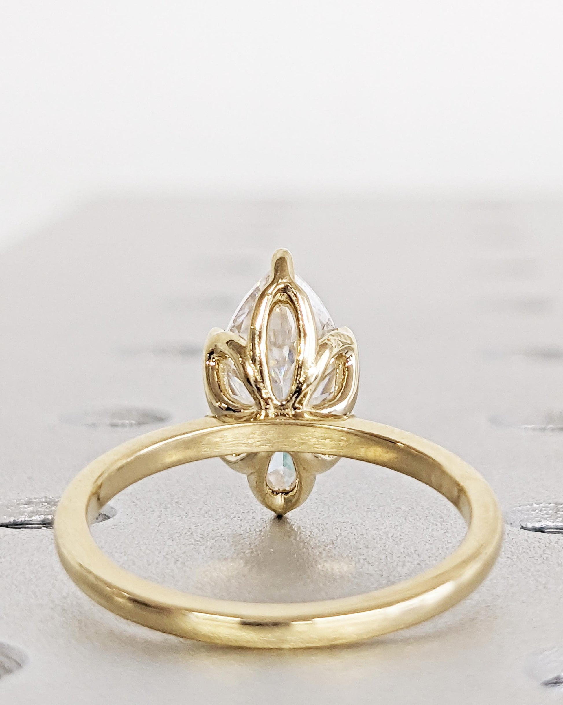 1.2 CT Round Solitaire Moissanite Engagement Ring