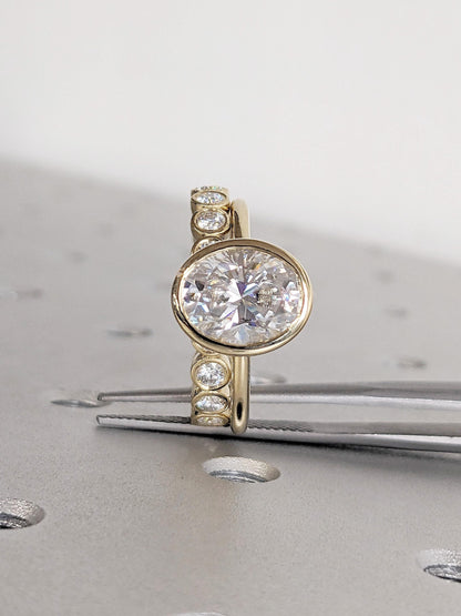 1.2 CT Round Solitaire Moissanite Engagement Ring
