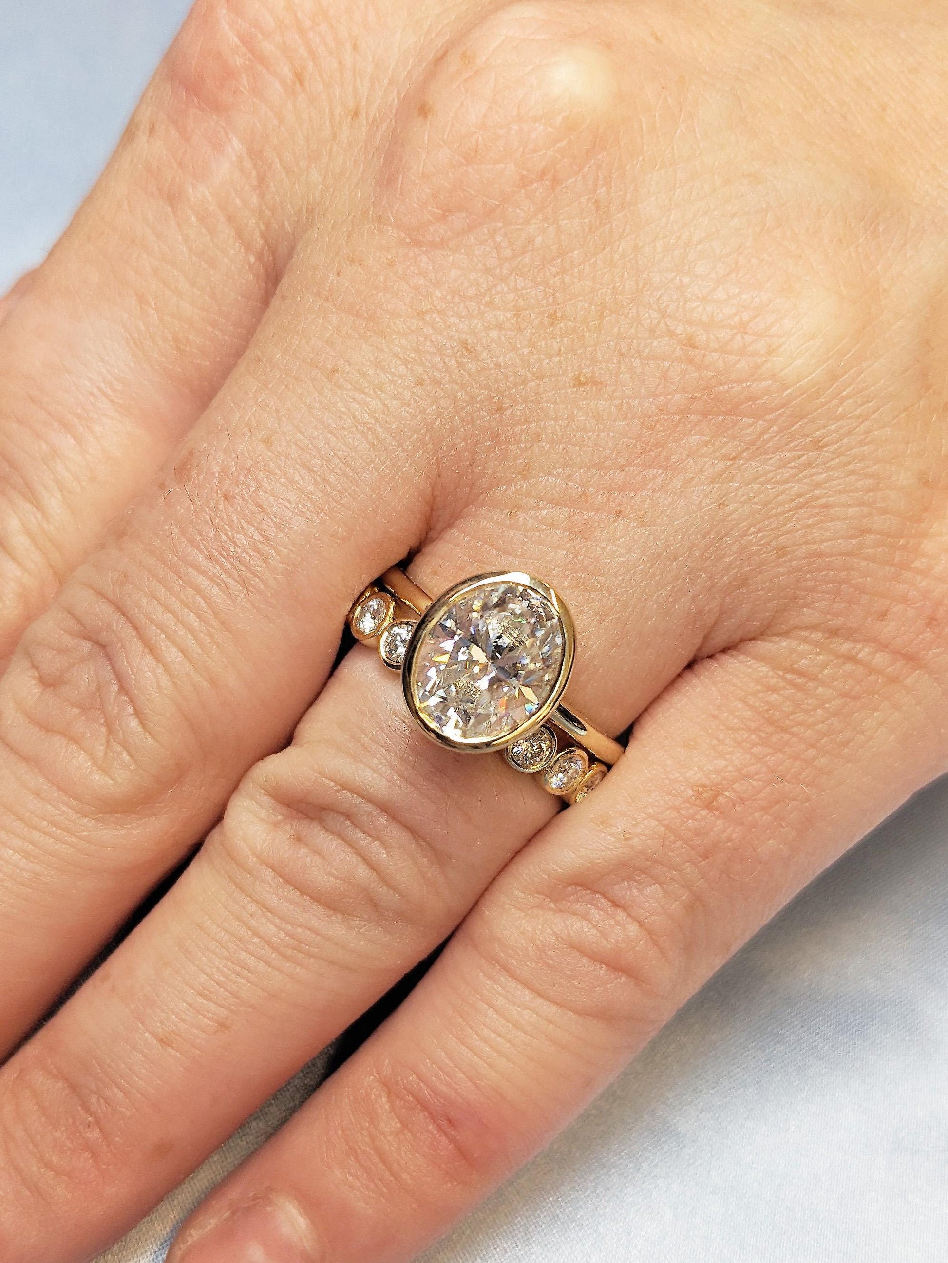 1.2 CT Round Solitaire Moissanite Engagement Ring