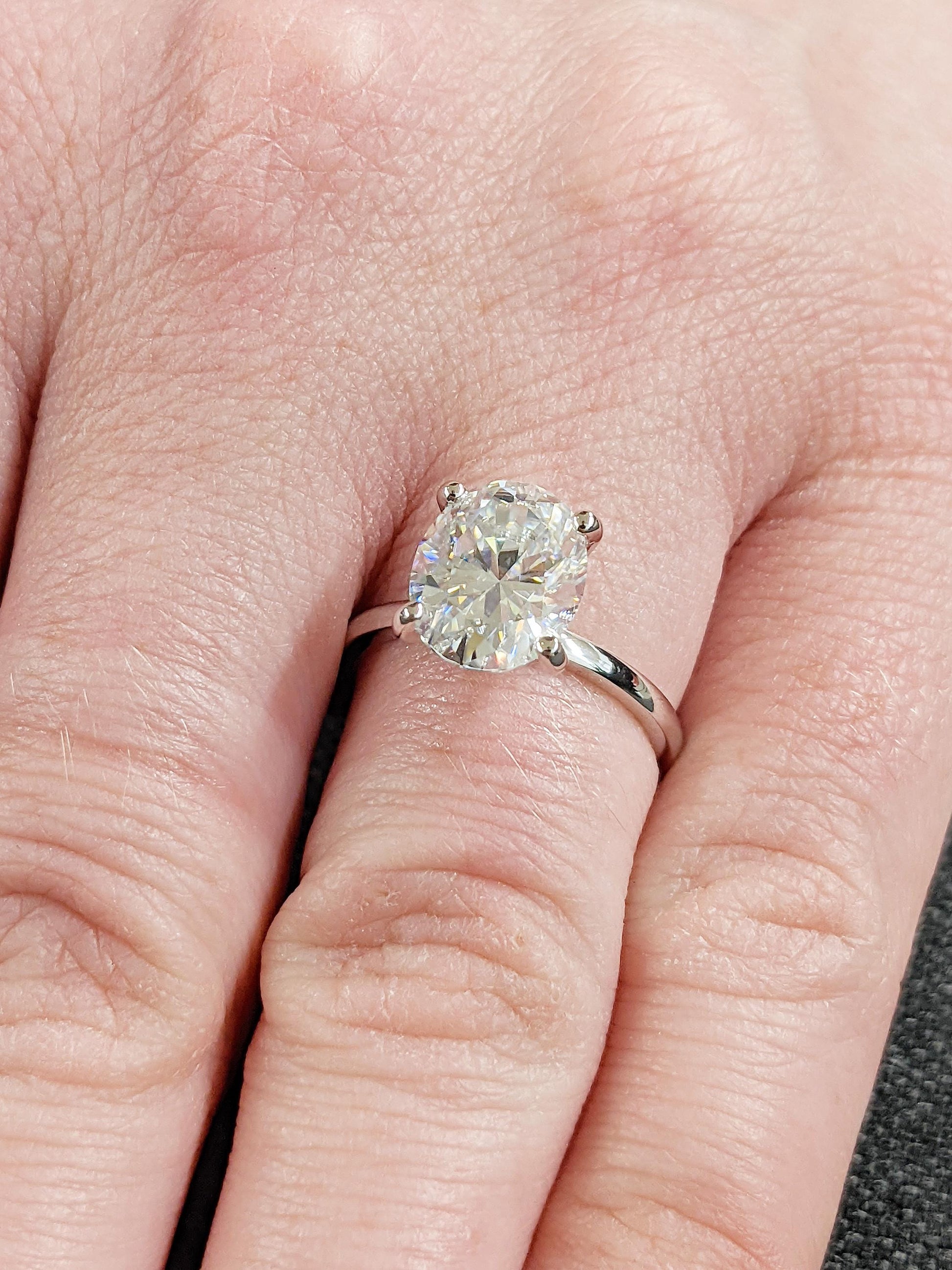 1.2 CT Round Solitaire Moissanite Engagement Ring