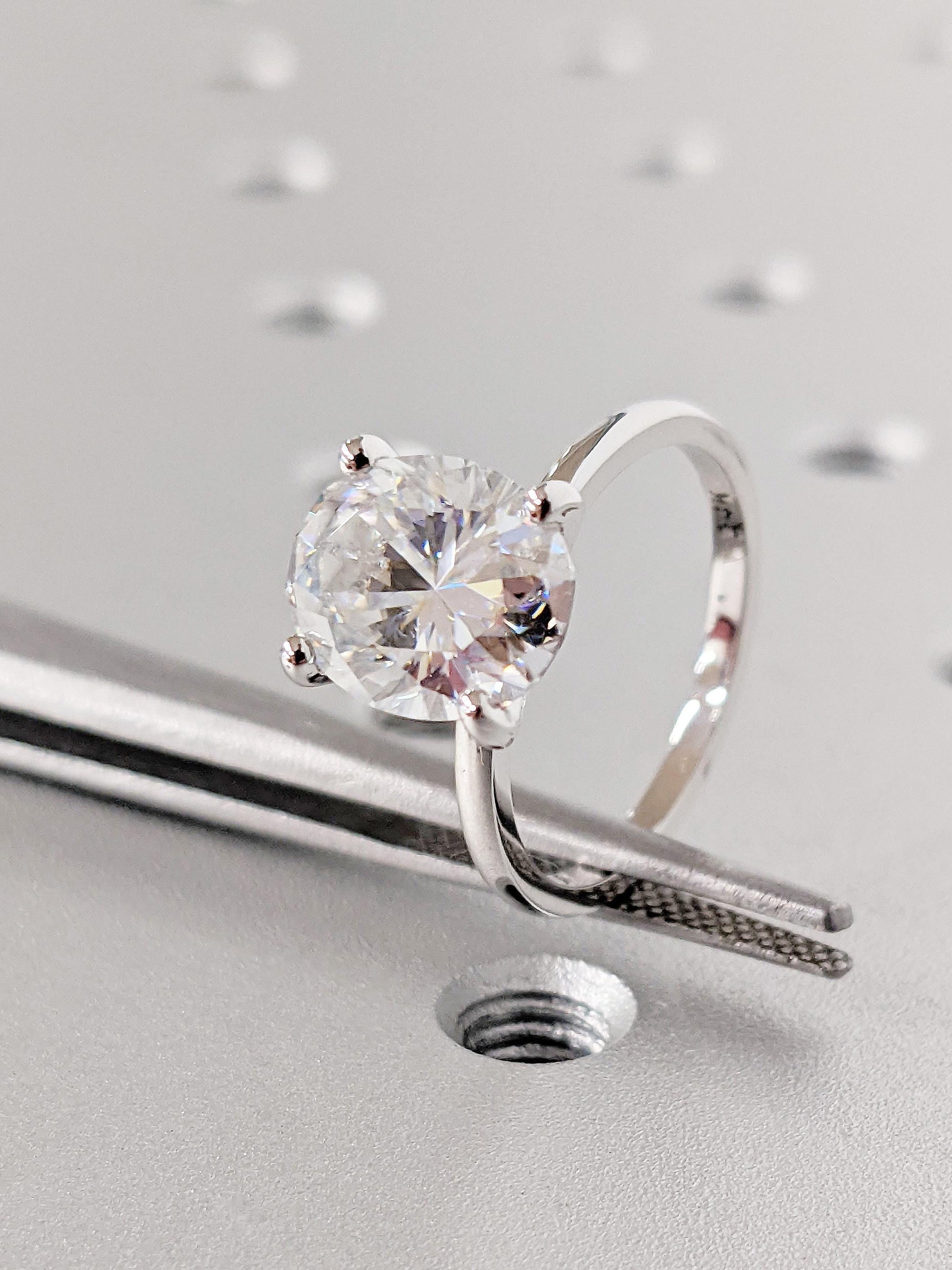 1.2 CT Round Solitaire Moissanite Engagement Ring