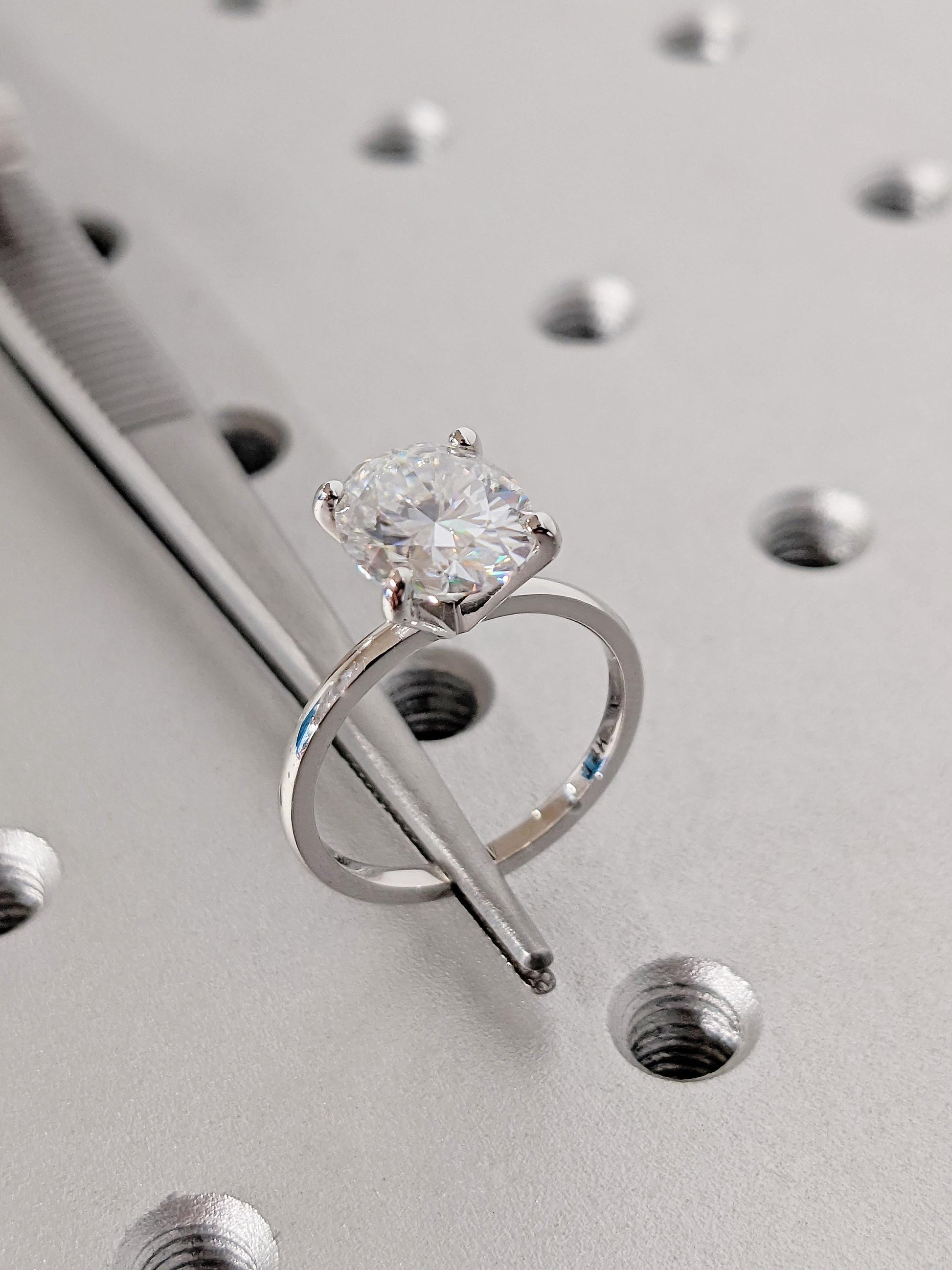 1.2 CT Round Solitaire Moissanite Engagement Ring