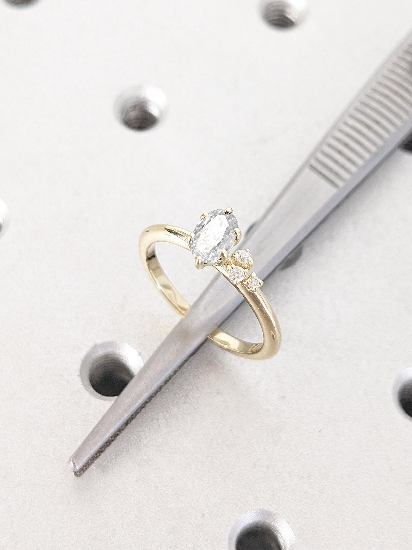 1.2 CT Round Solitaire Moissanite Engagement Ring