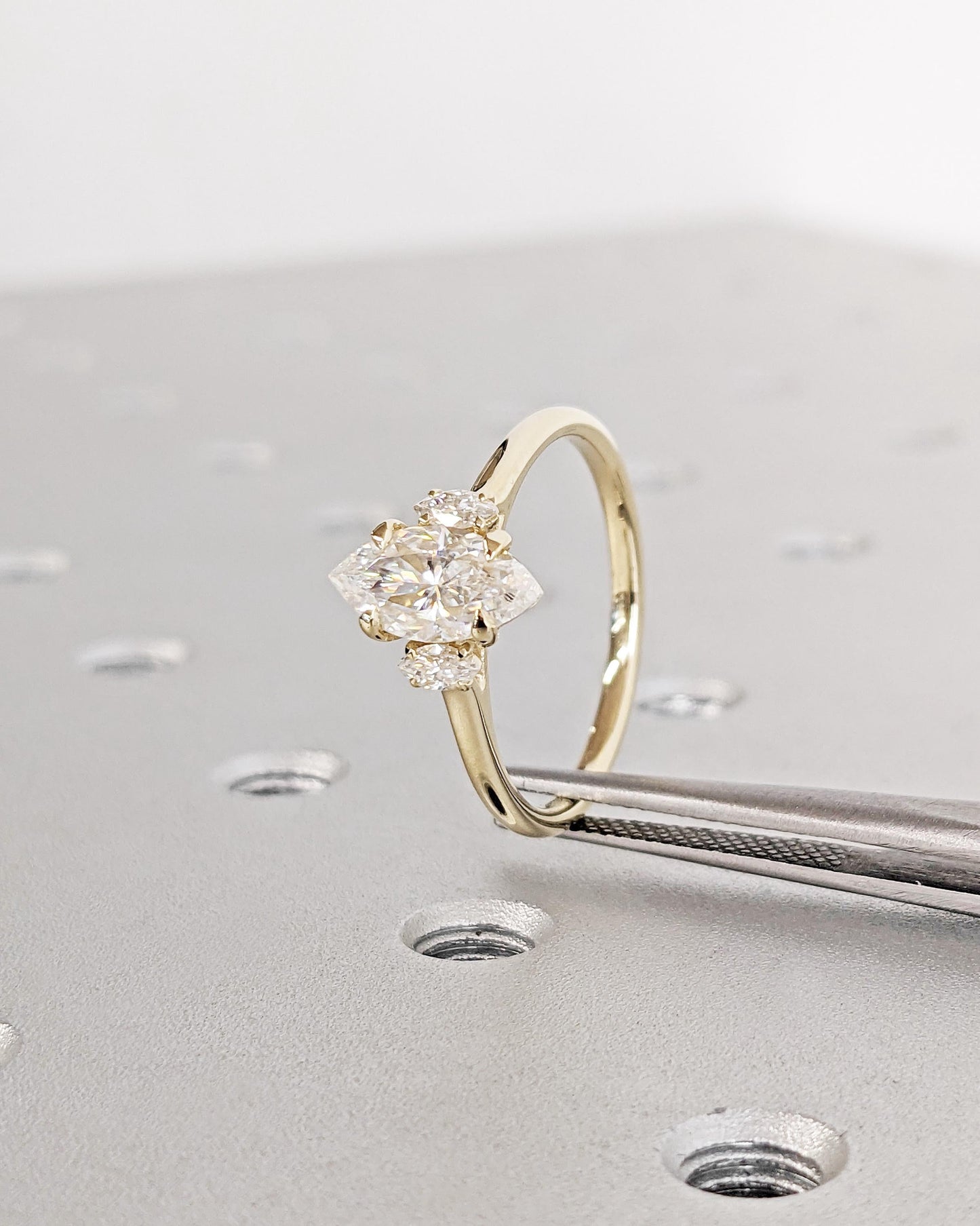 1.2 CT Round Solitaire Moissanite Engagement Ring