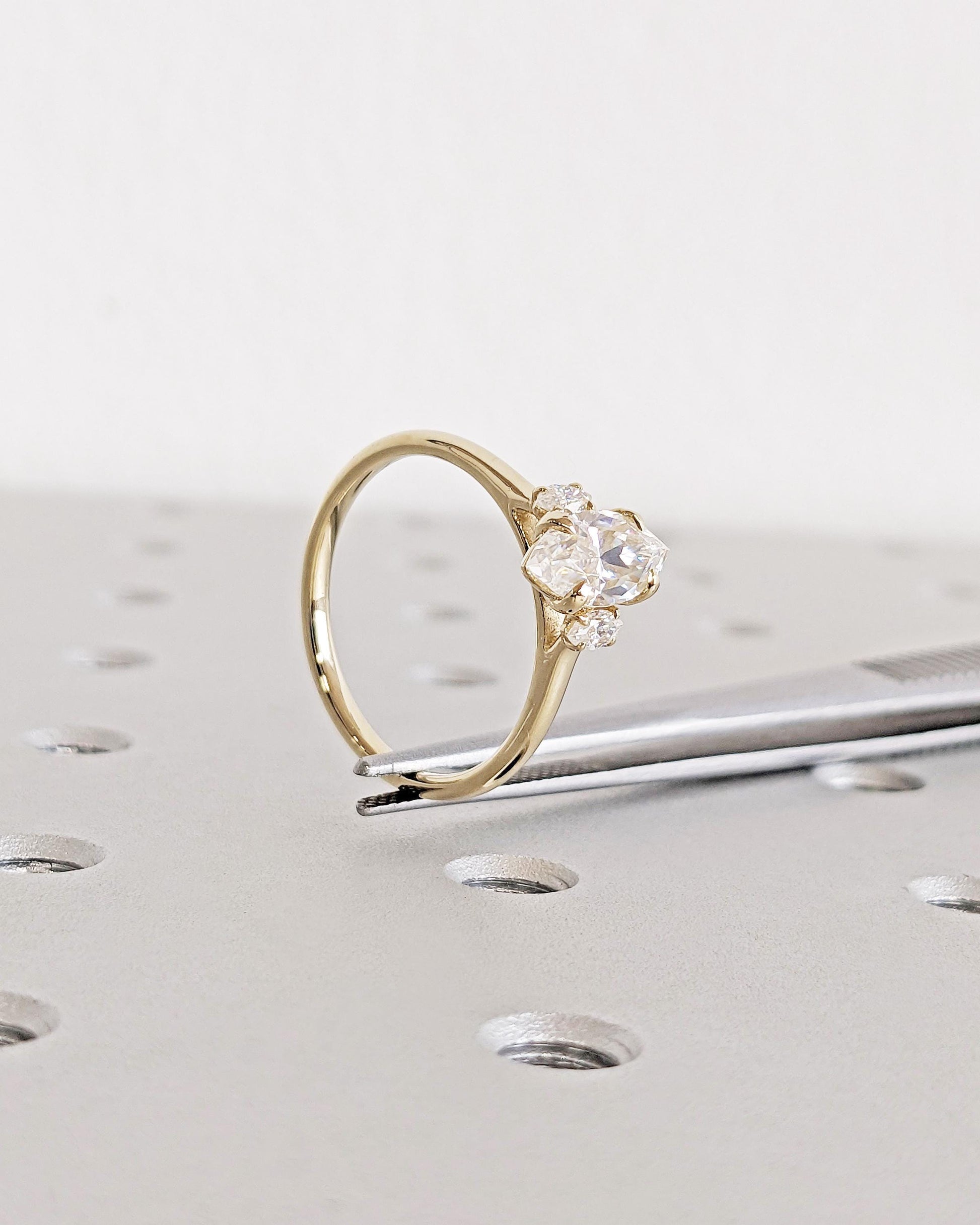 1.2 CT Round Solitaire Moissanite Engagement Ring
