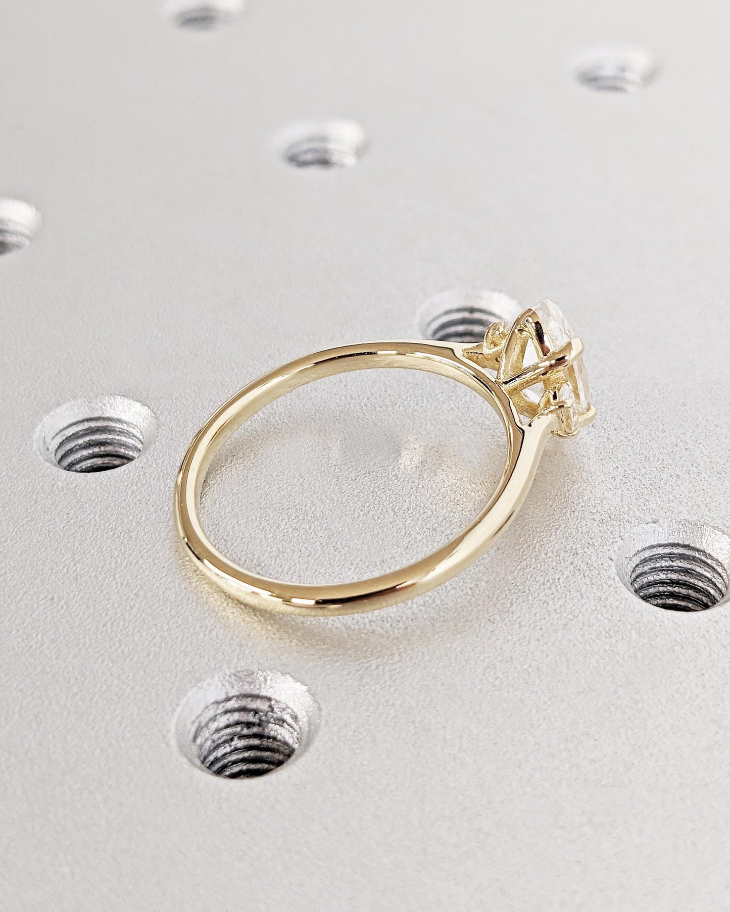 1.2 CT Round Solitaire Moissanite Engagement Ring
