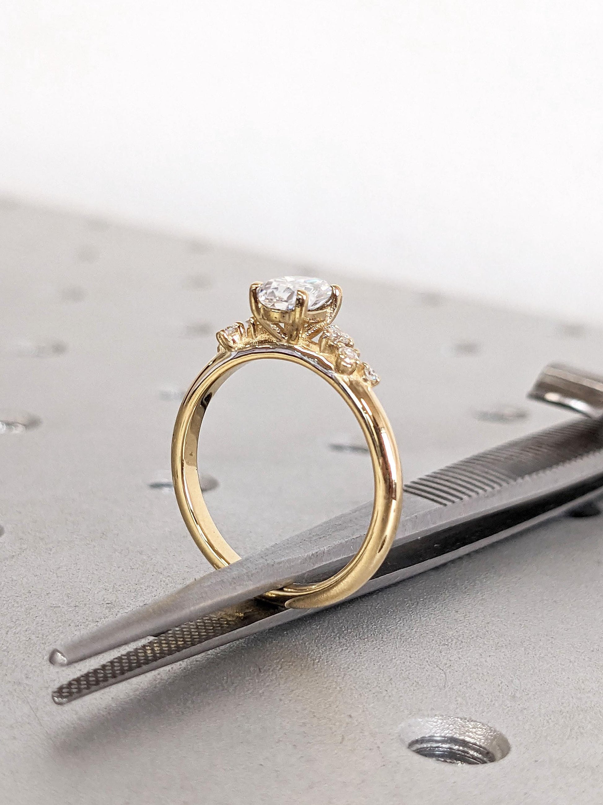1.2 CT Round Solitaire Moissanite Engagement Ring