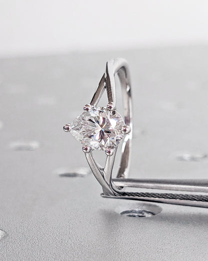 1.2 CT Round Solitaire Moissanite Engagement Ring