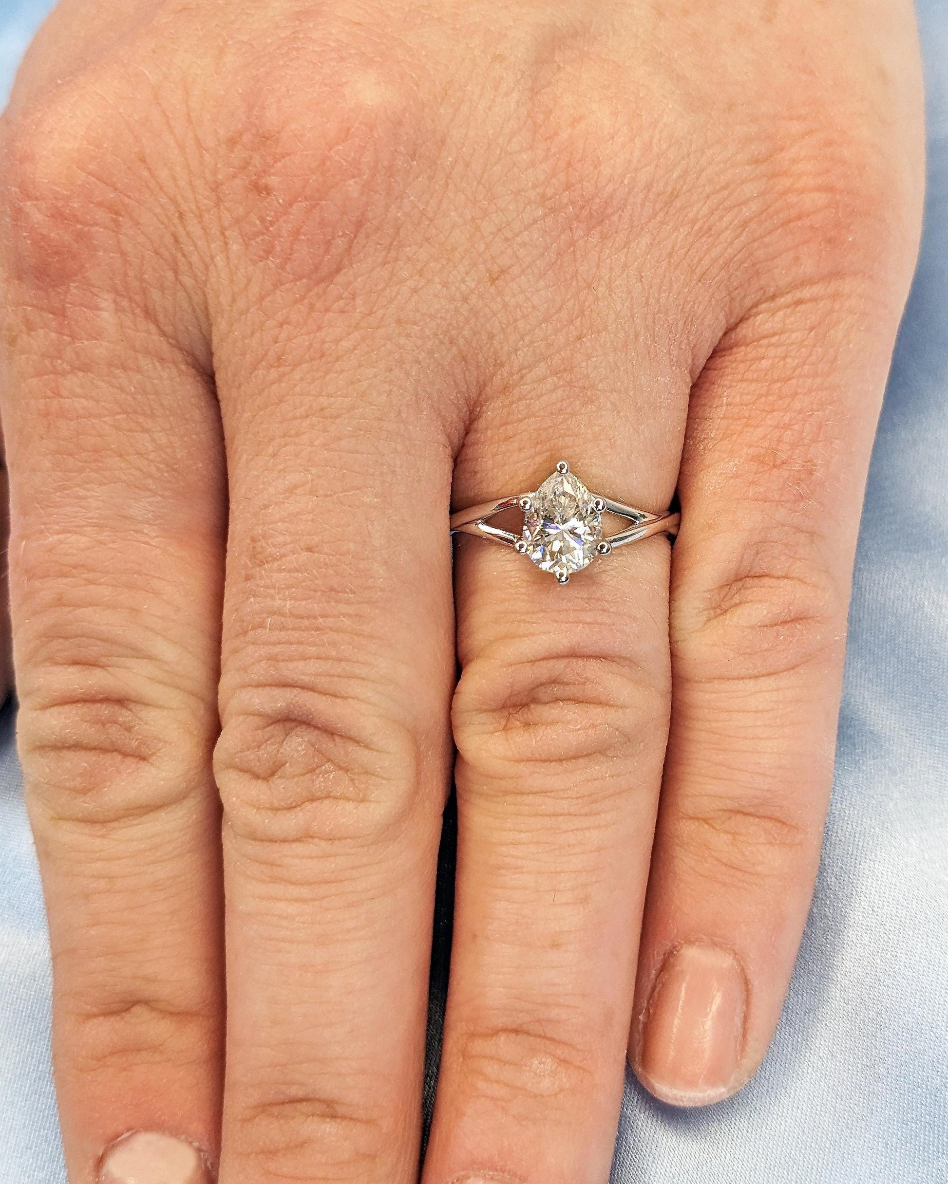 1.2 CT Round Solitaire Moissanite Engagement Ring