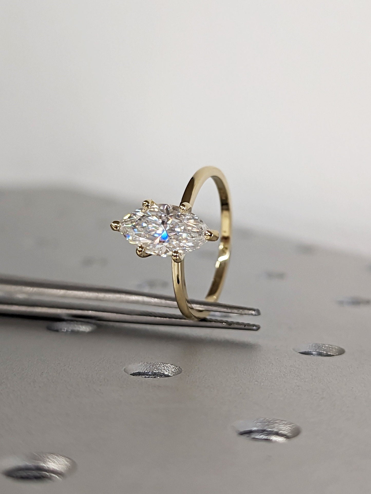 1.2 CT Round Solitaire Moissanite Engagement Ring