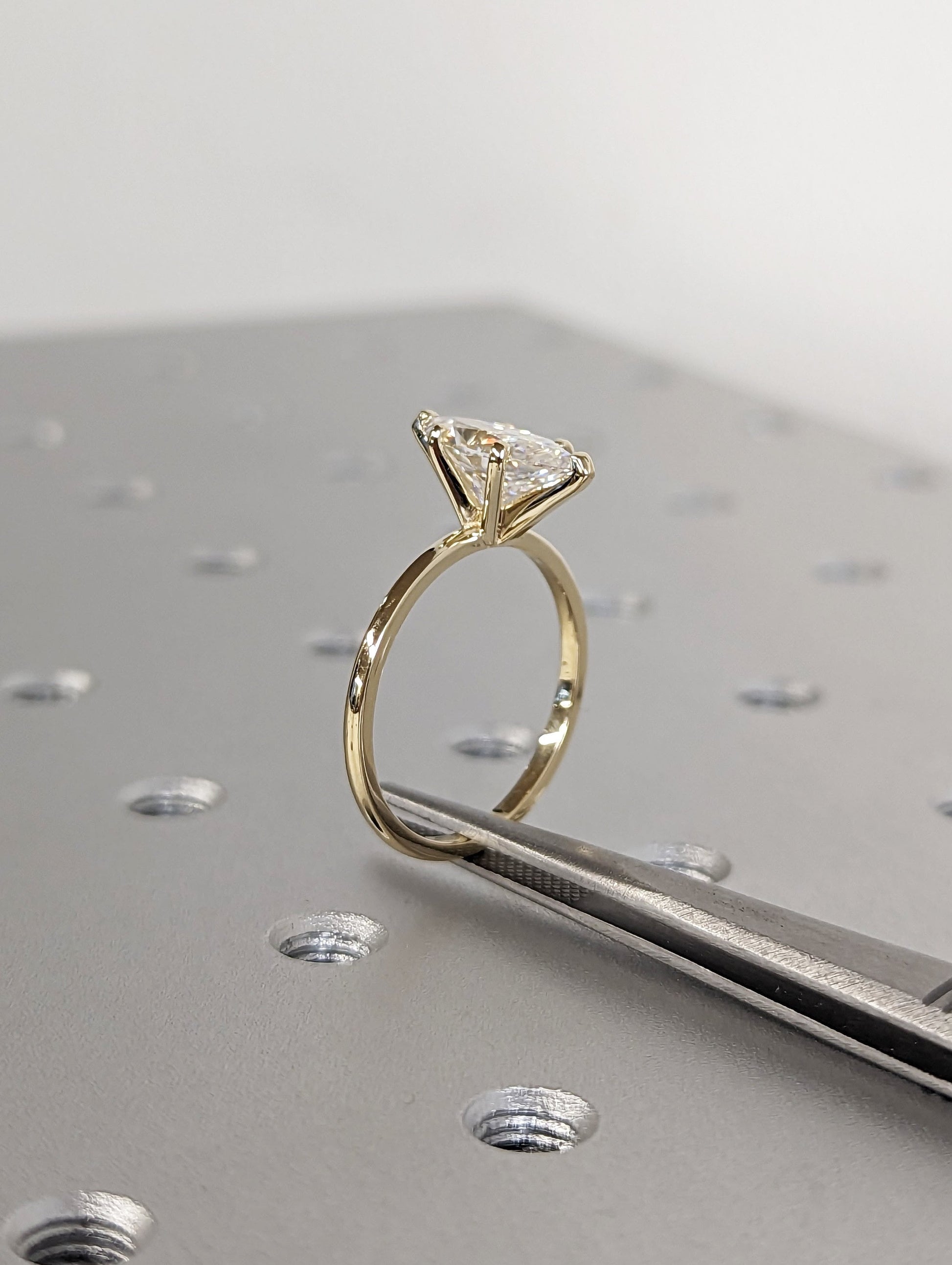 1.2 CT Round Solitaire Moissanite Engagement Ring
