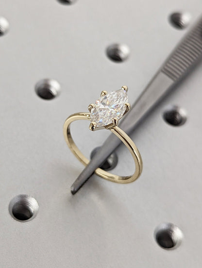1.2 CT Round Solitaire Moissanite Engagement Ring
