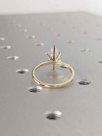 1.2 CT Round Solitaire Moissanite Engagement Ring