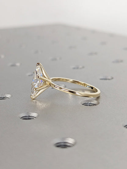 1.2 CT Round Solitaire Moissanite Engagement Ring