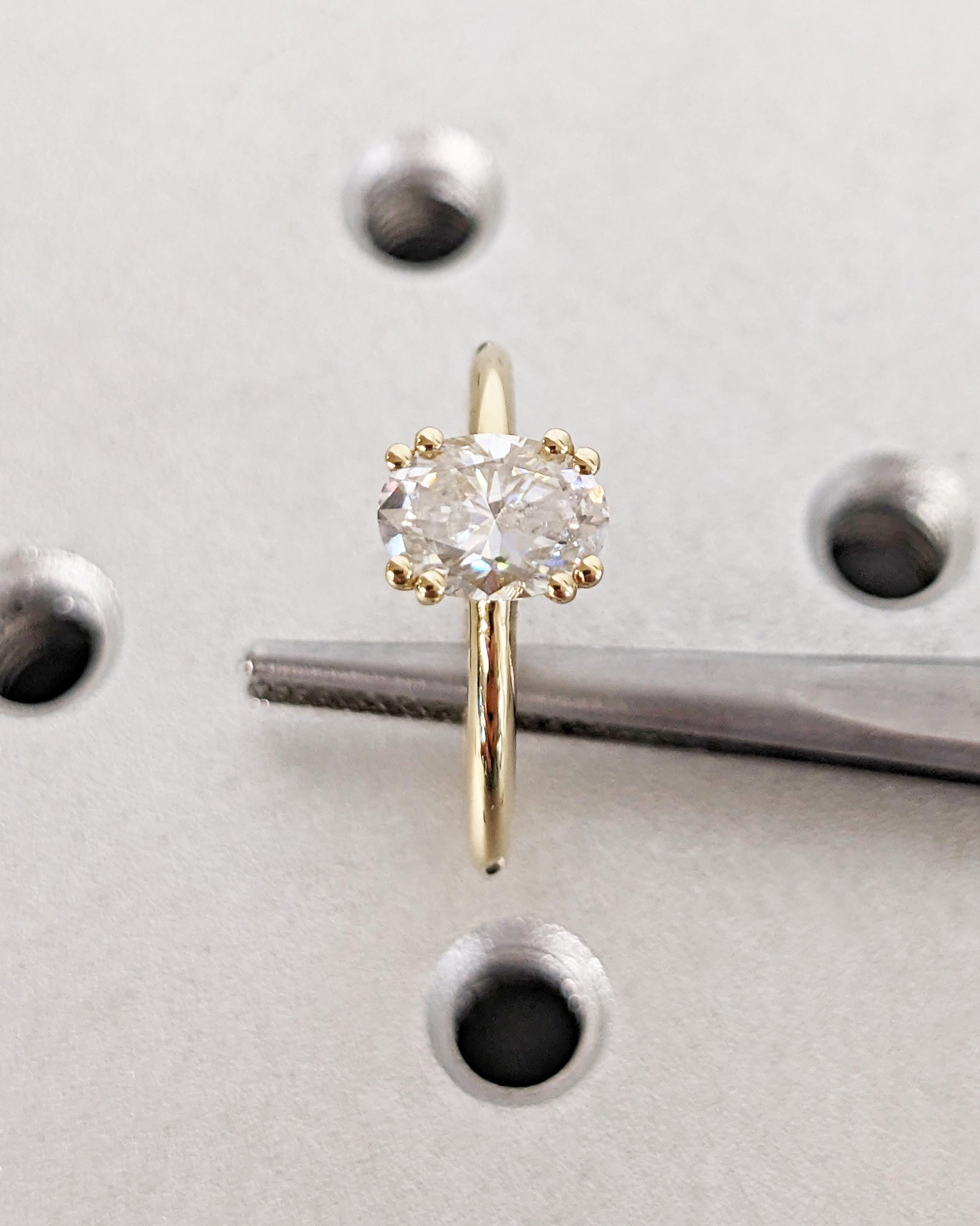 1.2 CT Round Solitaire Moissanite Engagement Ring