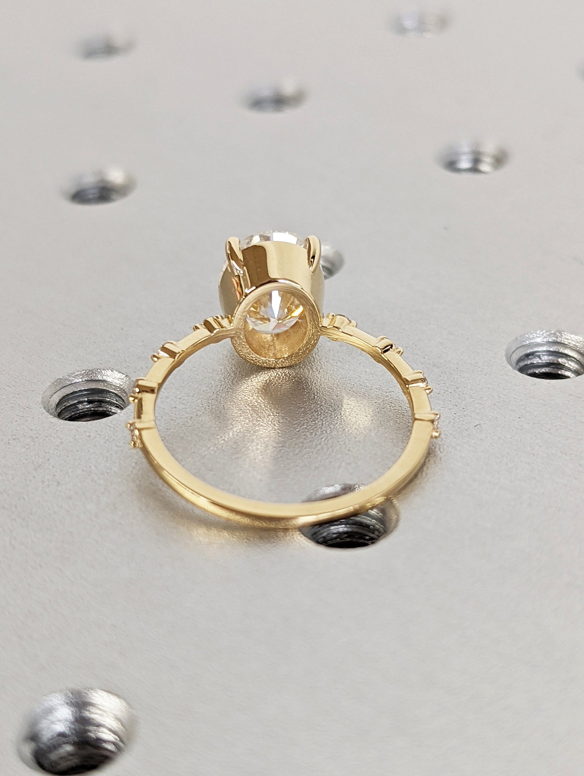 1.2 CT Round Solitaire Moissanite Engagement Ring