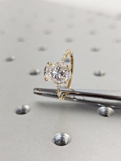 1.2 CT Round Solitaire Moissanite Engagement Ring