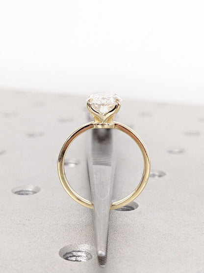 1.2 CT Round Solitaire Moissanite Engagement Ring