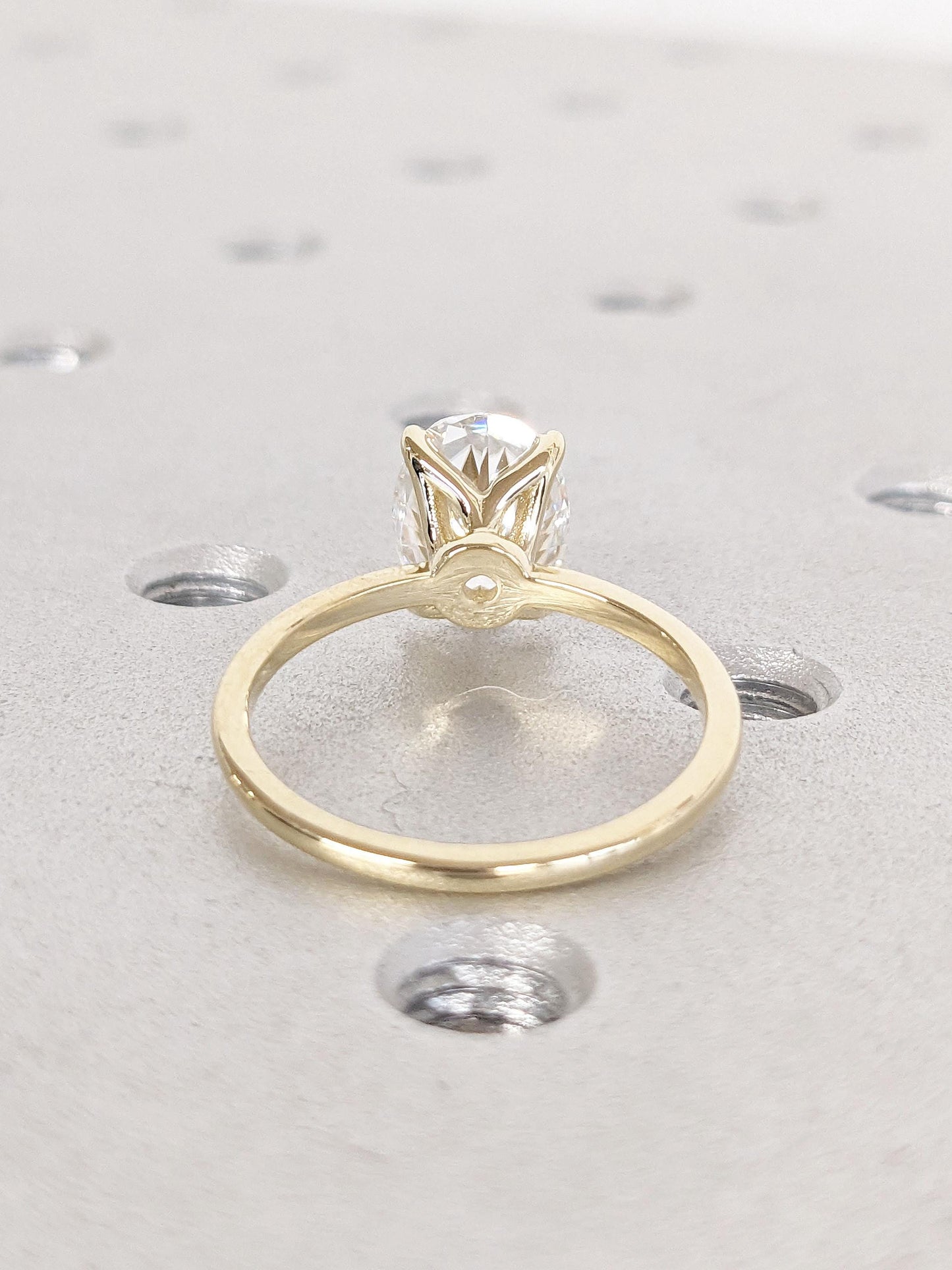 1.2 CT Round Solitaire Moissanite Engagement Ring