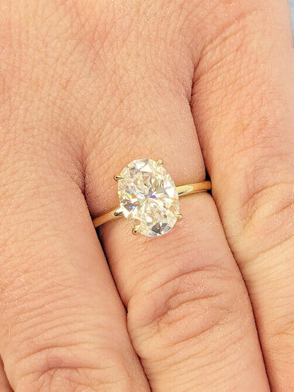 1.2 CT Round Solitaire Moissanite Engagement Ring