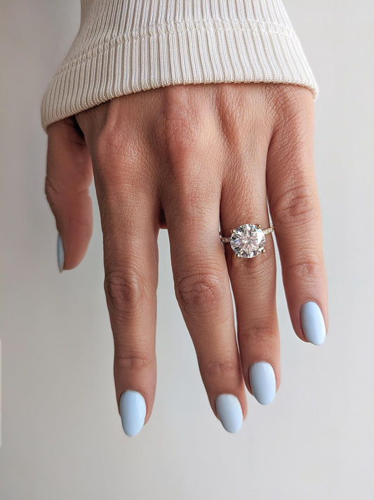 1.2 CT Round Solitaire Moissanite Engagement Ring