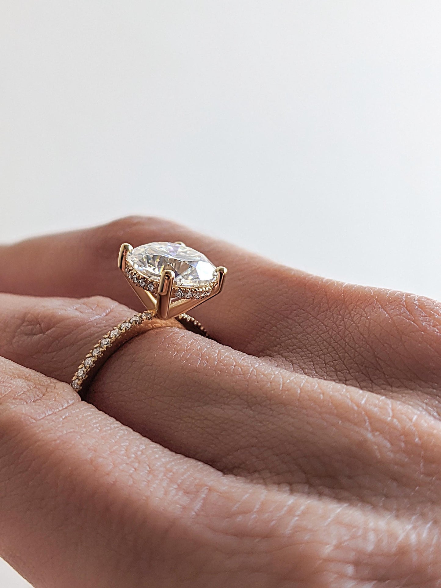 1.2 CT Round Solitaire Moissanite Engagement Ring