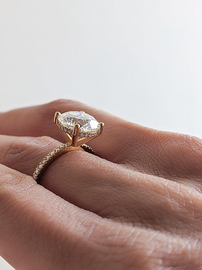 1.2 CT Round Solitaire Moissanite Engagement Ring