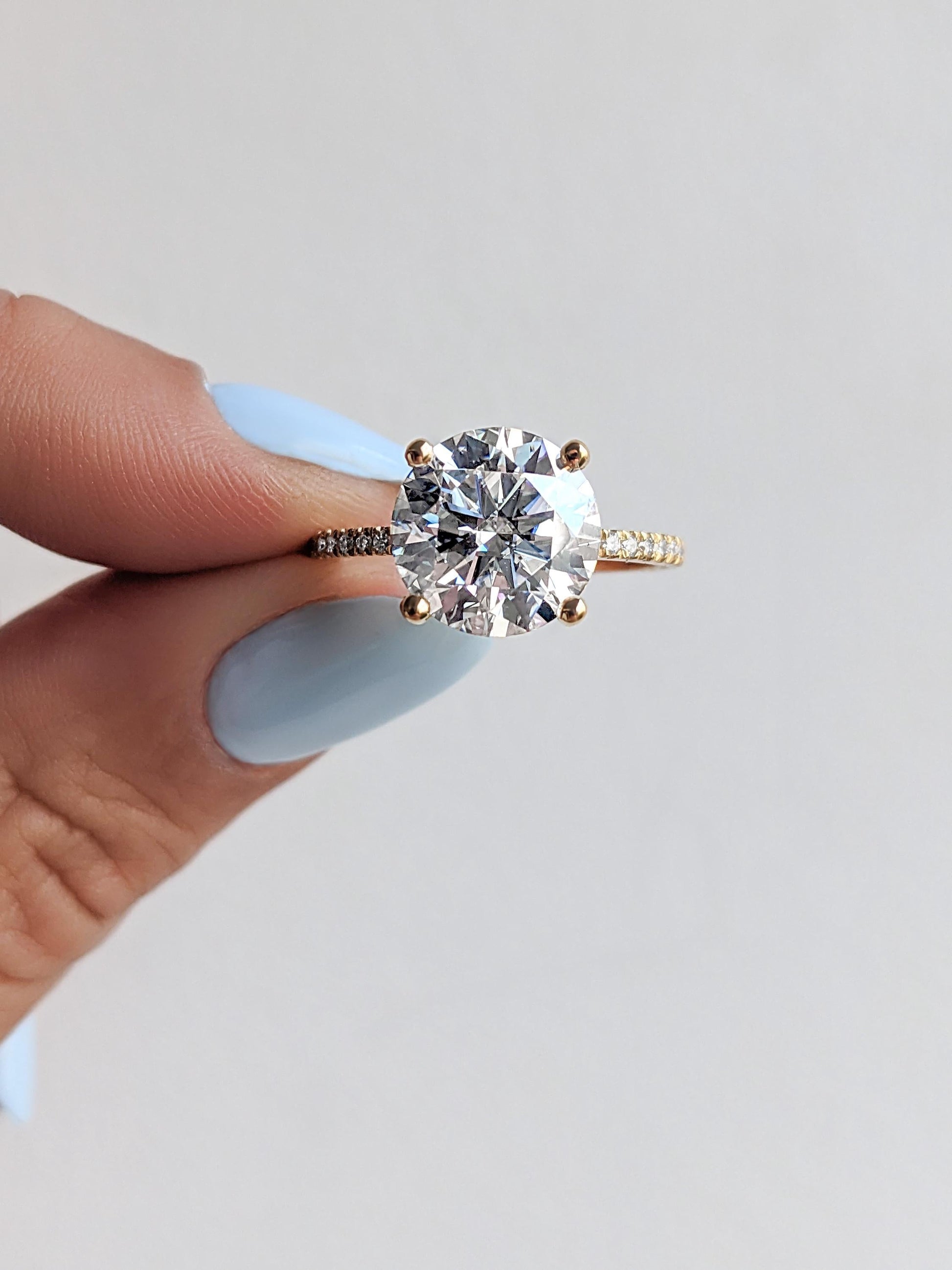 1.2 CT Round Solitaire Moissanite Engagement Ring
