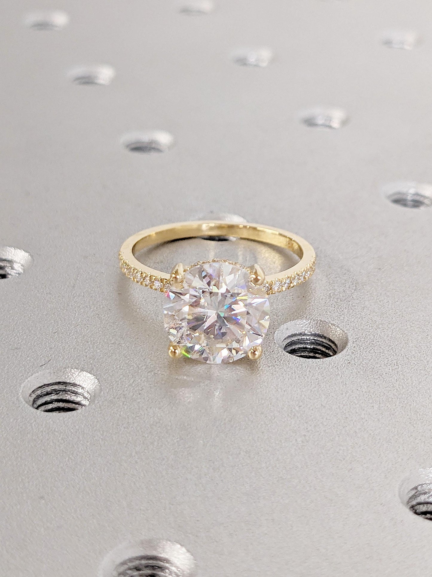 1.2 CT Round Solitaire Moissanite Engagement Ring