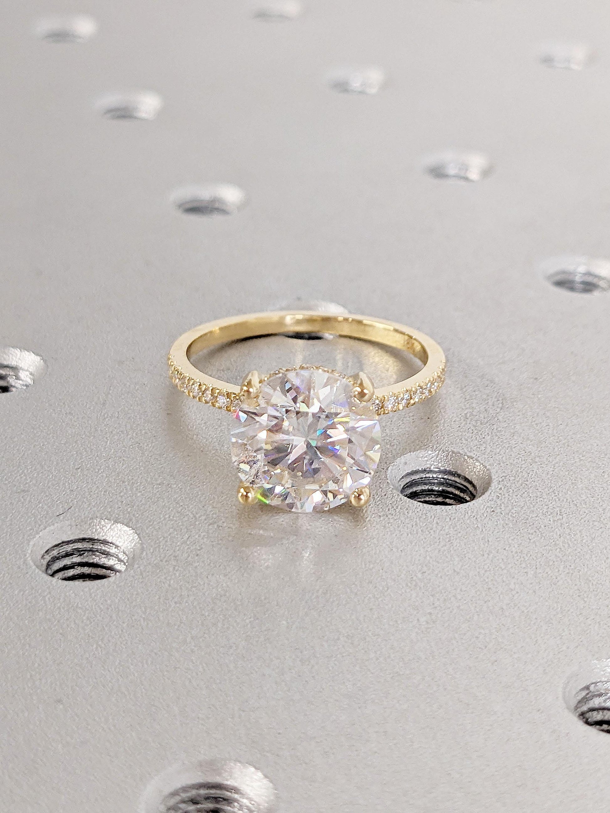 1.2 CT Round Solitaire Moissanite Engagement Ring