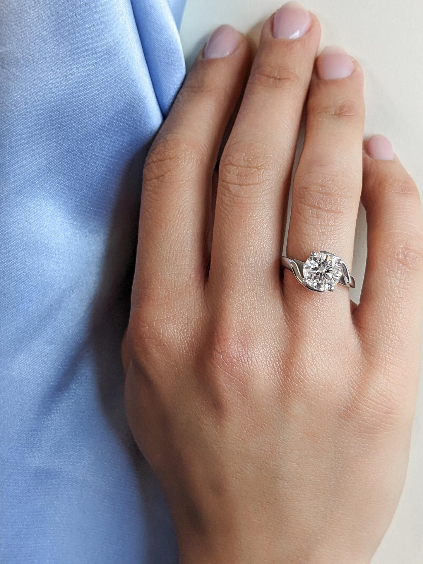 1.2 CT Round Solitaire Moissanite Engagement Ring